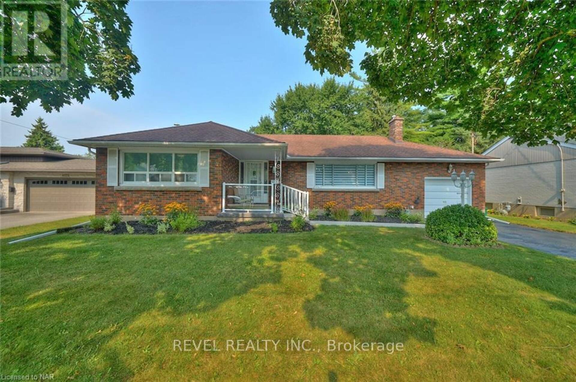 6361 CLARE CRESCENT Niagara Falls