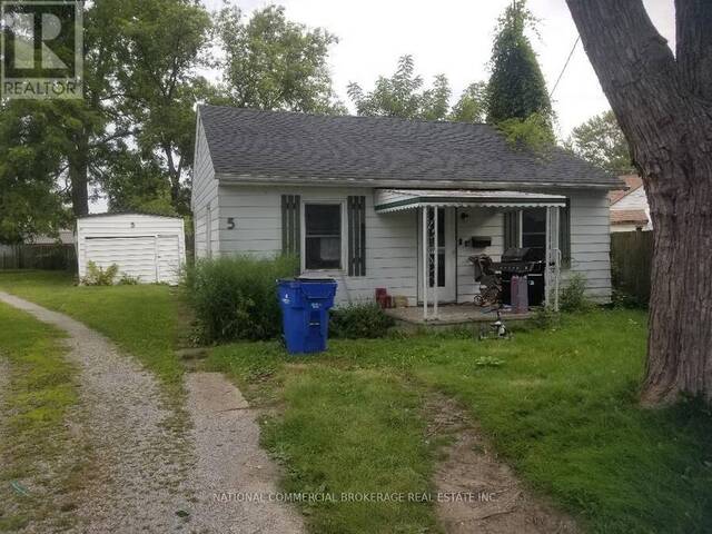 5 MONTGOMERY CRESCENT Chatham-Kent Ontario