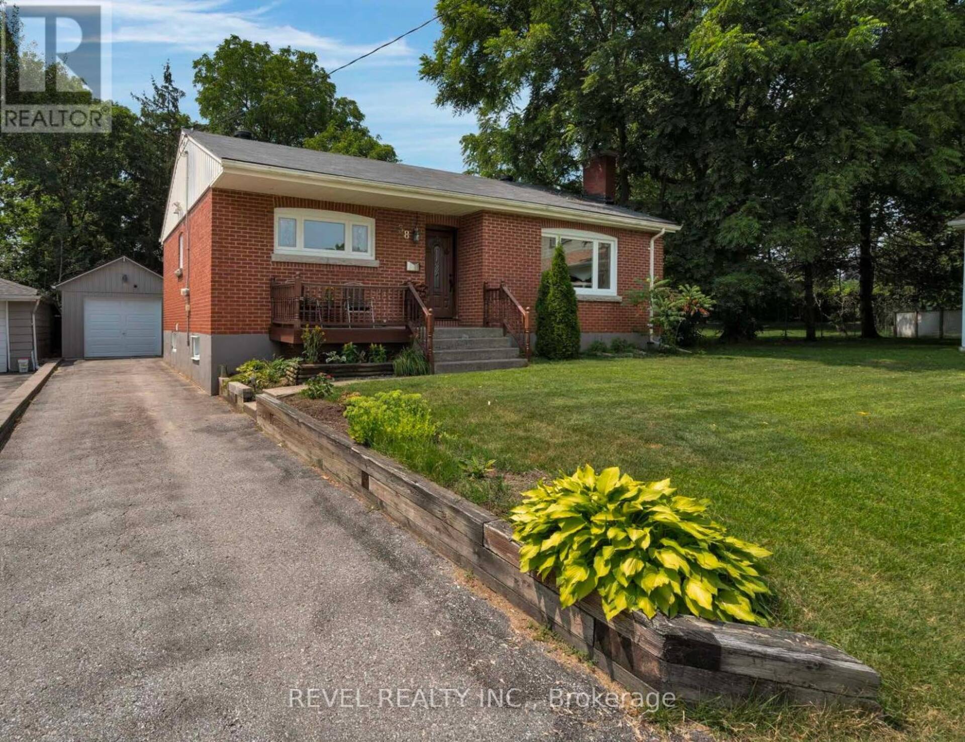 38 LOUNT STREET Barrie 