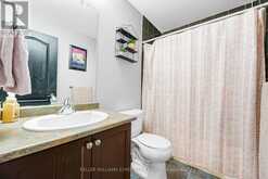 100 MOUNT CRESCENT Essa 