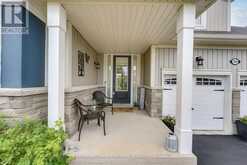 100 MOUNT CRESCENT Essa 