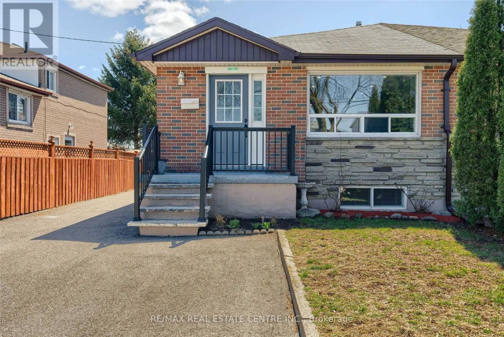 UPPER - 11 GARFIELD CRESCENT Brampton 