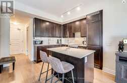 421 - 9075 JANE STREET Vaughan 