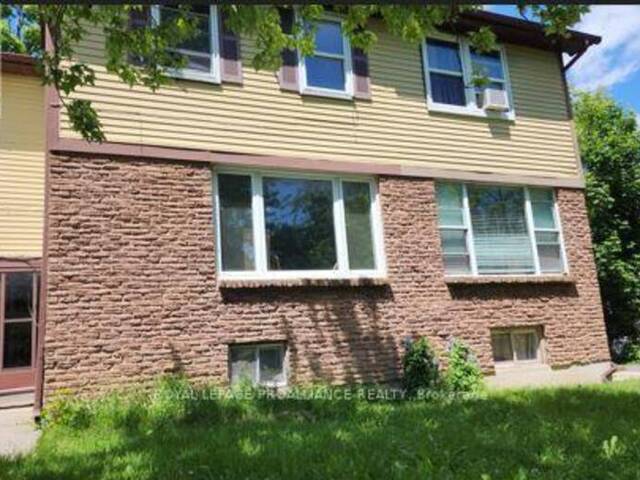 10 CALDERWOOD DRIVE Kingston Ontario