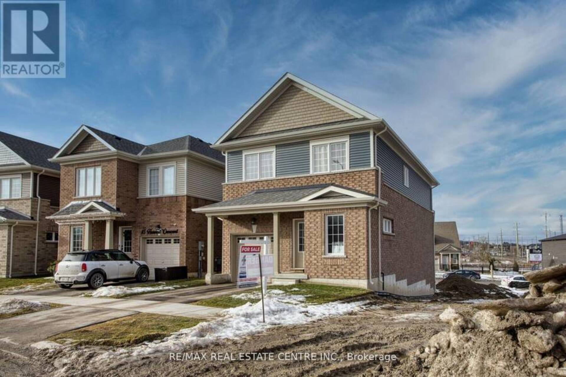 17 HARVEST CRESCENT Barrie