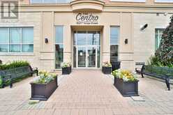 303 - 15277 YONGE STREET Aurora 