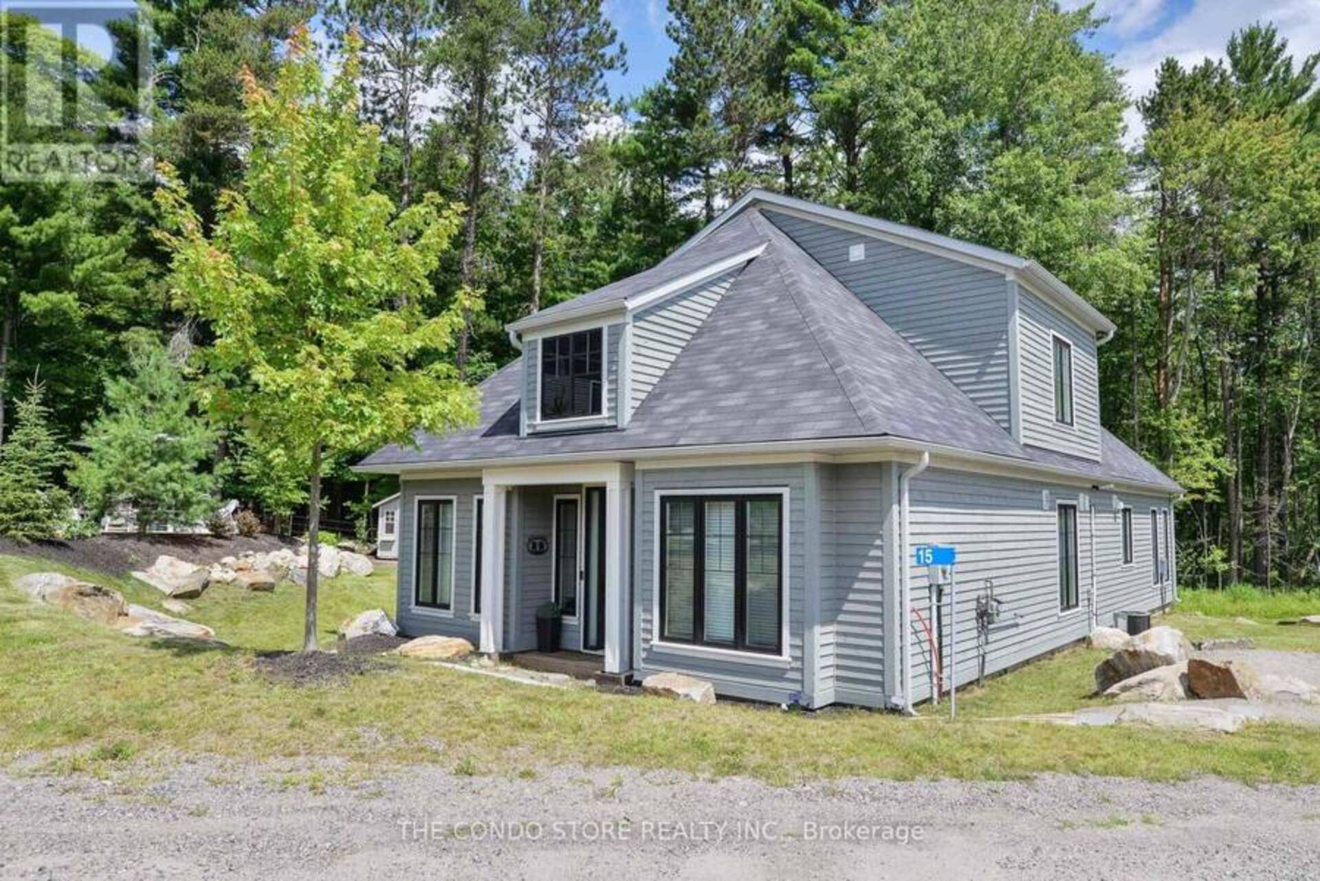 15 - 2054 PENINSULA ROAD Muskoka