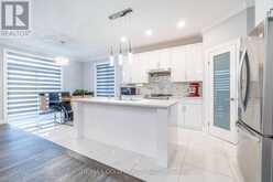 2872 DOYLE DRIVE London