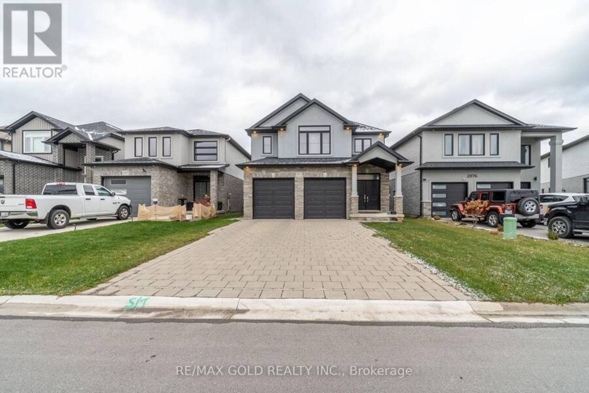 2872 DOYLE DRIVE London