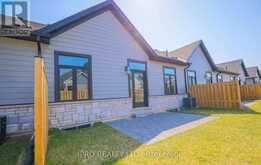 7 - 63 COMPASS TRAIL Central Elgin 