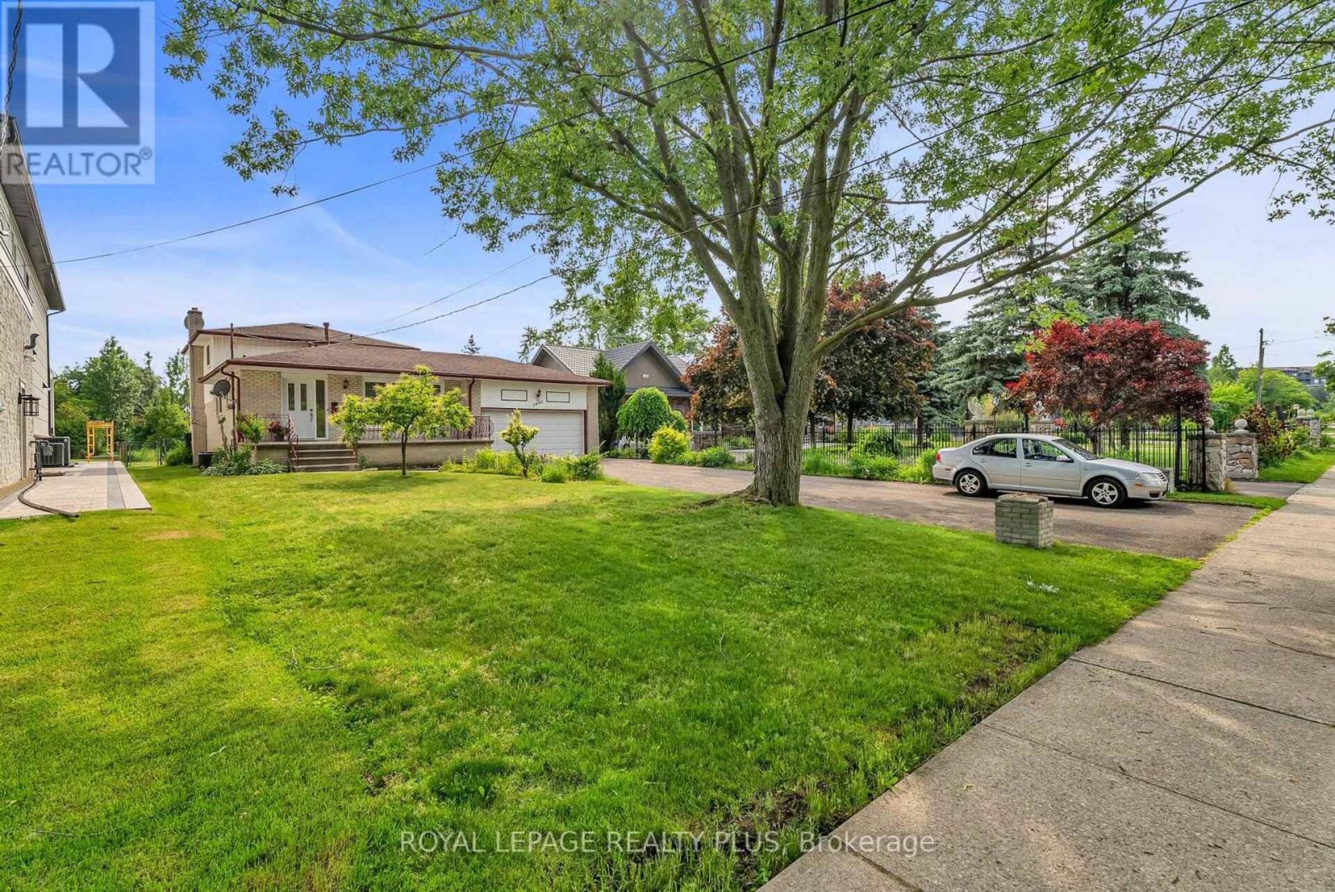 2440 ROSEMARY DRIVE Mississauga 