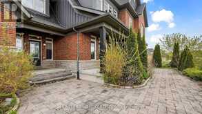 9 PINE VISTA AVENUE Whitchurch-Stouffville 