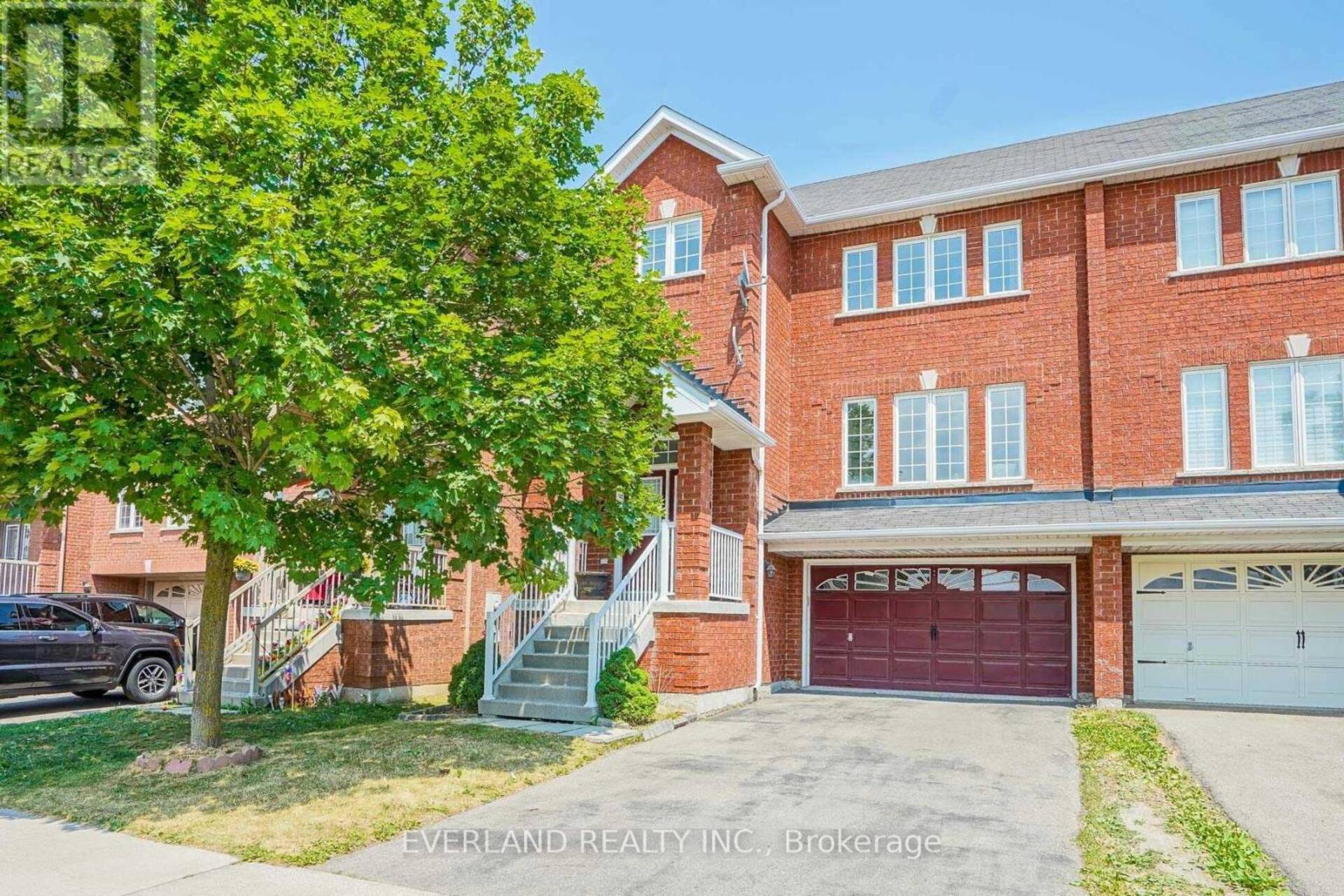 221 KNAPTON DRIVE Newmarket