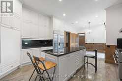 23 BAYVIEW RIDGE Toronto 