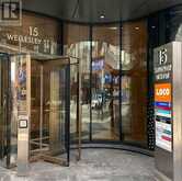 313 - 15 WELLESLEY STREET W Toronto