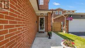 11 CAVALIER COURT Brampton