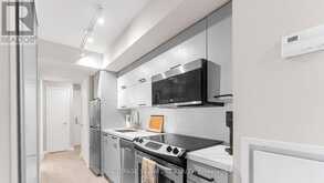 402 - 126 SIMCOE STREET Toronto 