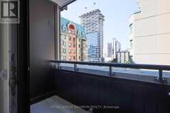 720 - 234 SIMCOE STREET Toronto 