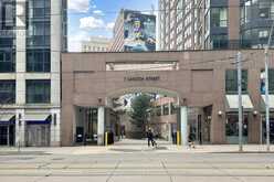 1415 - 7 CARLTON STREET Toronto 