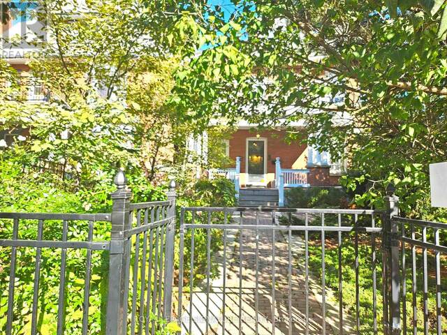 1 MAYNARD AVENUE S Toronto  Ontario