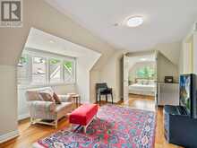 16 CLARENDON AVENUE Toronto 