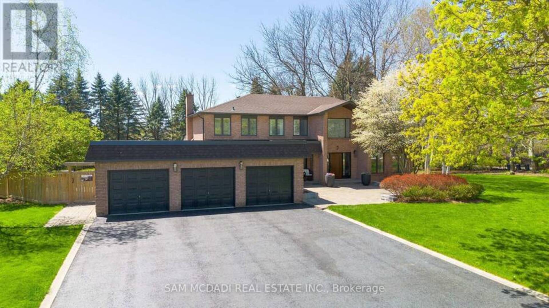 3 HUTTONVILLE DRIVE Brampton 