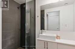 301W - 27 BATHURST STREET Toronto 