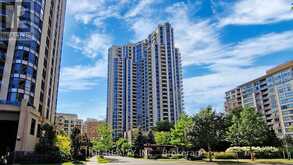 2525 - 500 DORIS AVENUE Toronto 