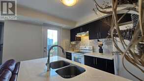 2104 - 2 WESTMEATH LANE Markham 