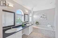 18 VELLORE WOODS BOULEVARD Vaughan