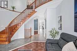 18 VELLORE WOODS BOULEVARD Vaughan 