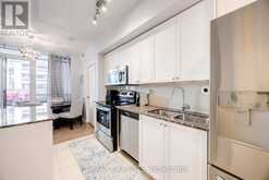 231 - 830 LAWRENCE AVENUE Toronto