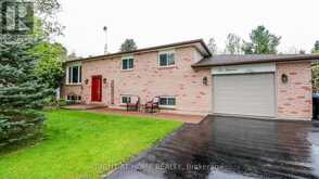 6 EDGEWOOD CRESCENT Clearview 