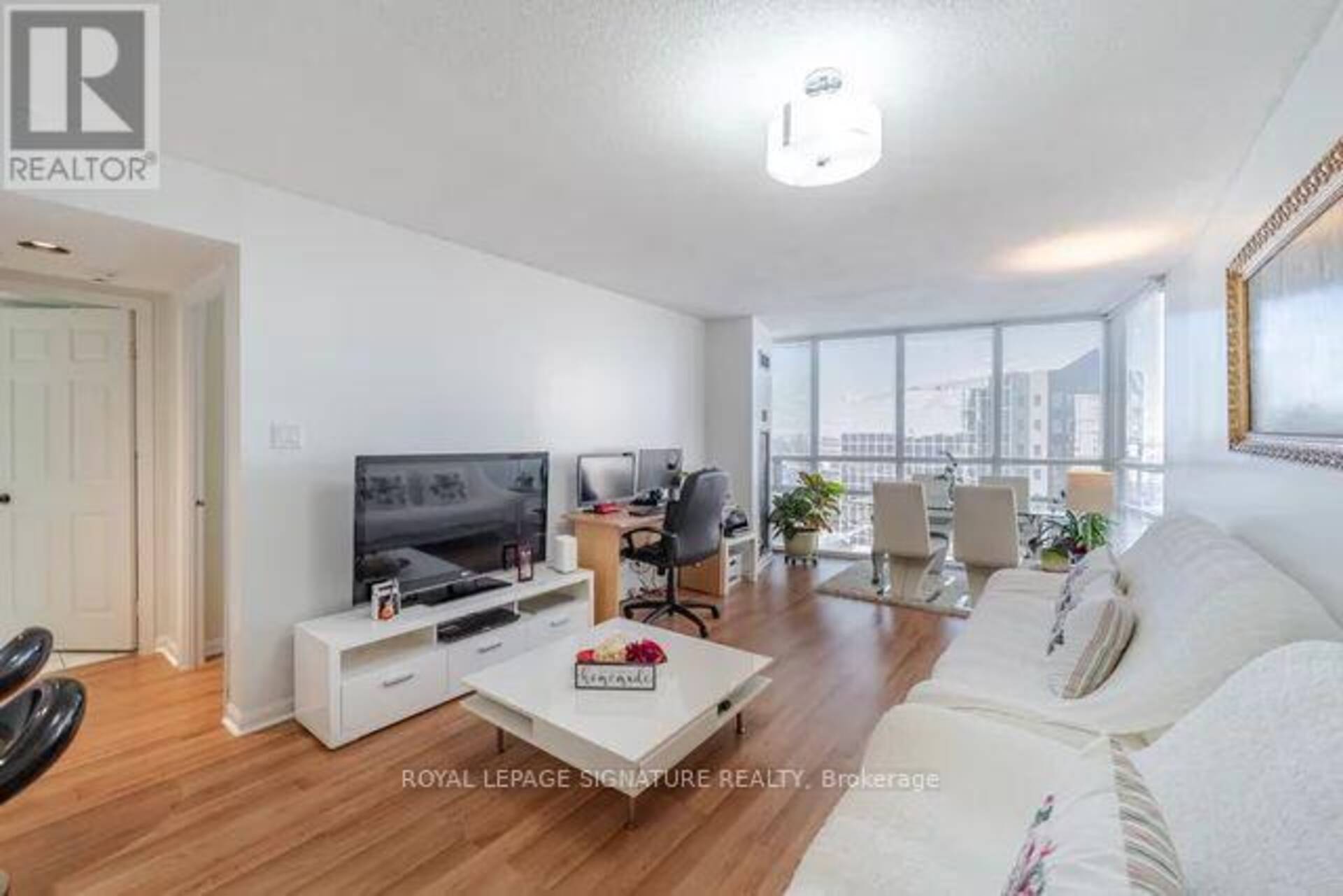 904 - 50 EGLINTON AVENUE Mississauga