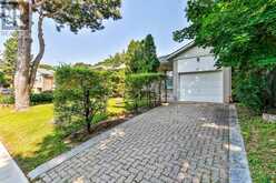 27 CRESTRIDGE HTS ROAD Toronto