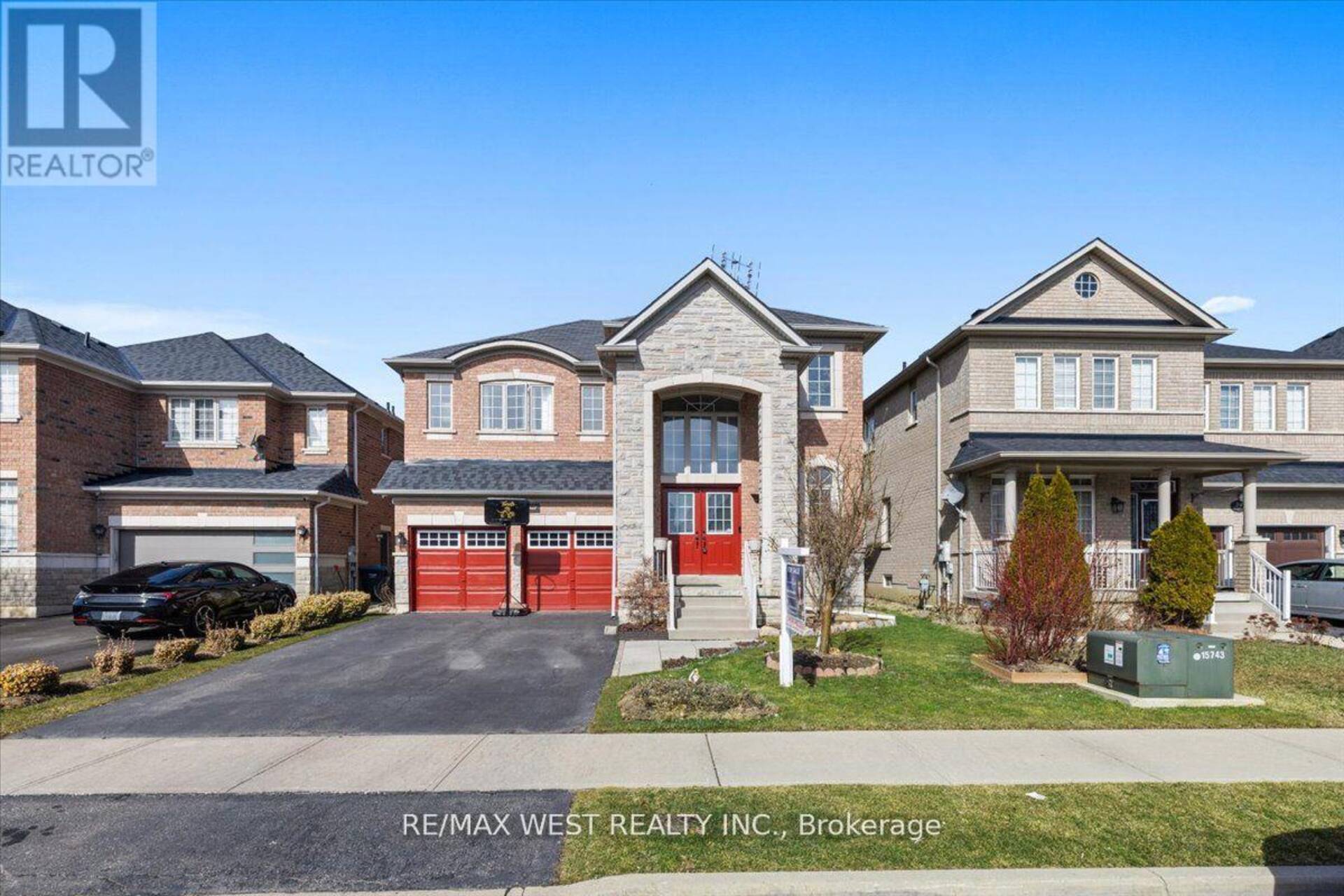 36 LEXINGTON ROAD Brampton 