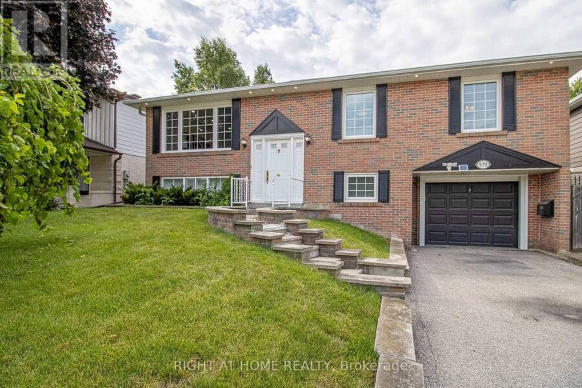 978 WILDWOOD DRIVE Newmarket 