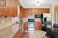 6829 GOLDEN HILLS WAY Mississauga 