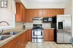 6829 GOLDEN HILLS WAY Mississauga 