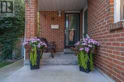 18 LUMINOUS COURT Brampton 