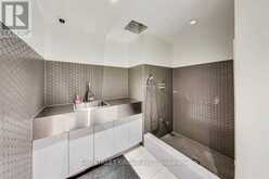 401 - 39 ROEHAMPTON AVENUE Toronto 