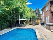 493 SPRUCE NEEDLE COURT Oakville