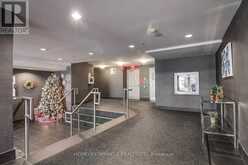 423 - 816 LANSDOWNE AVENUE Toronto 