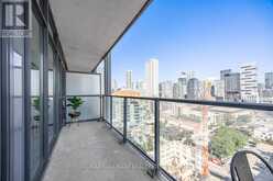 1704 - 105 GEORGE STREET Toronto 