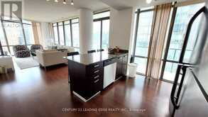 2505 - 832 BAY STREET Toronto 