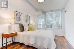 201 - 509 BEECROFT ROAD Toronto 