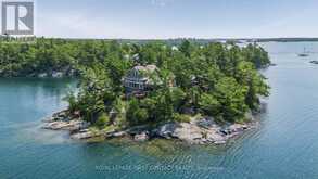 B-209 LUMSDEN ISLAND W The Archipelago