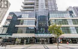 604 - 386 YONGE STREET Toronto 