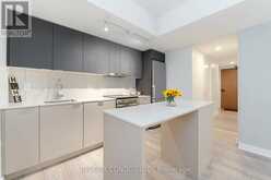 327 - 8 TIPPETT ROAD Toronto 