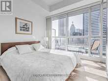 3211 - 70 TEMPERANCE STREET Toronto 